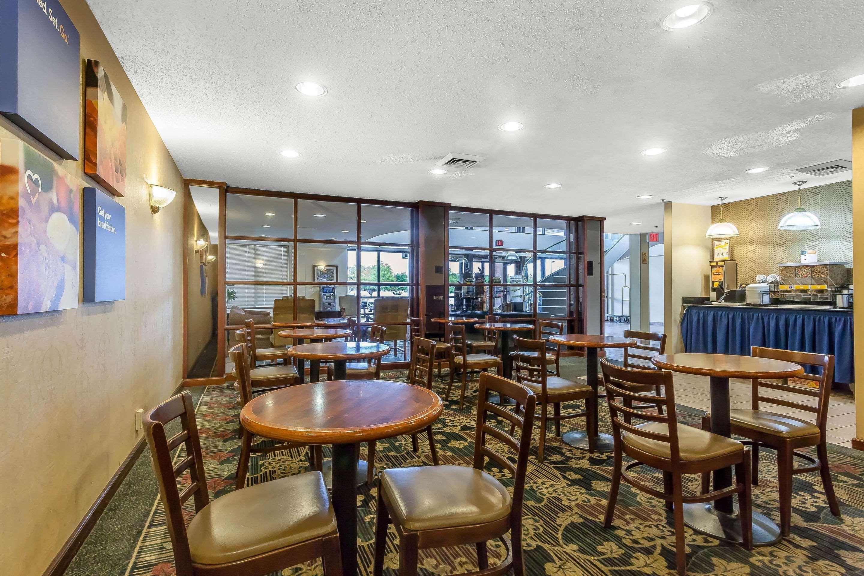 Comfort Inn Cleveland Airport Middleburg Heights Zewnętrze zdjęcie