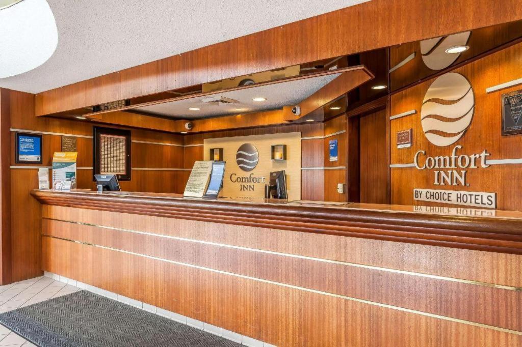 Comfort Inn Cleveland Airport Middleburg Heights Zewnętrze zdjęcie